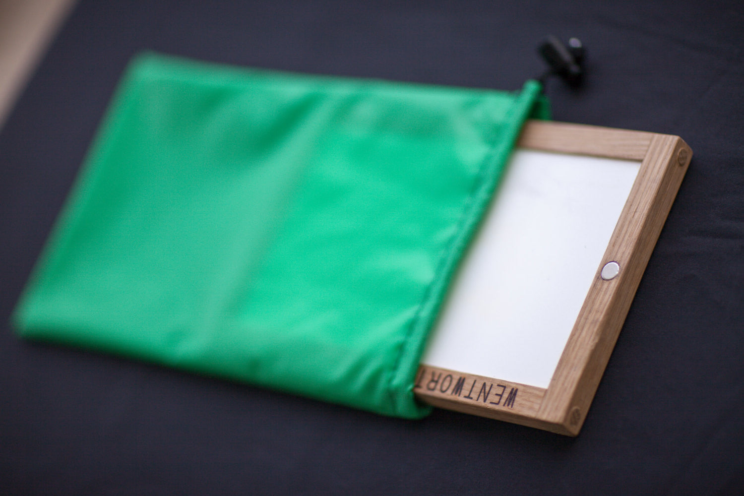 Mini White Board Bag, the best way to accessorize and protect your board