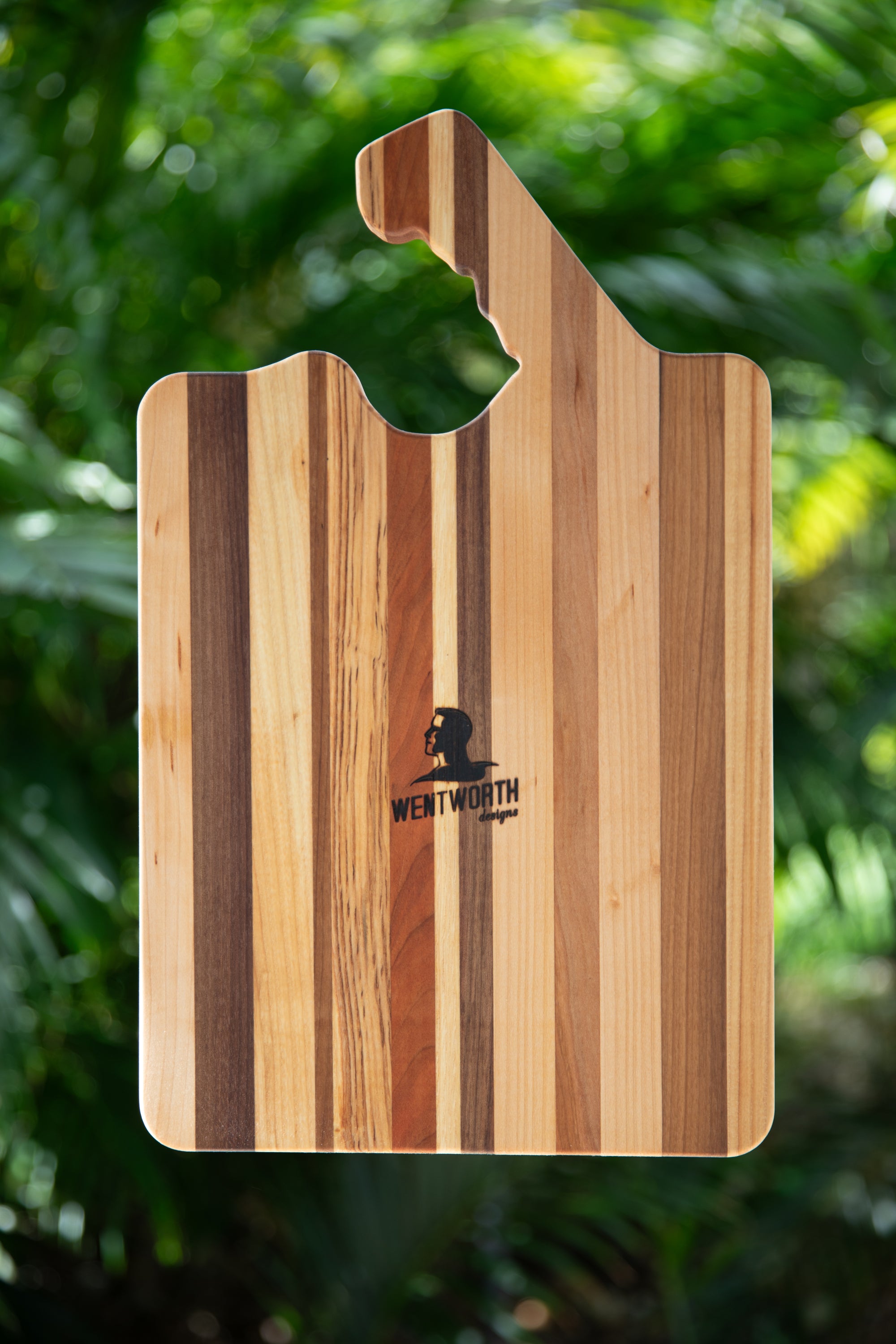 The Medium Cutting Board