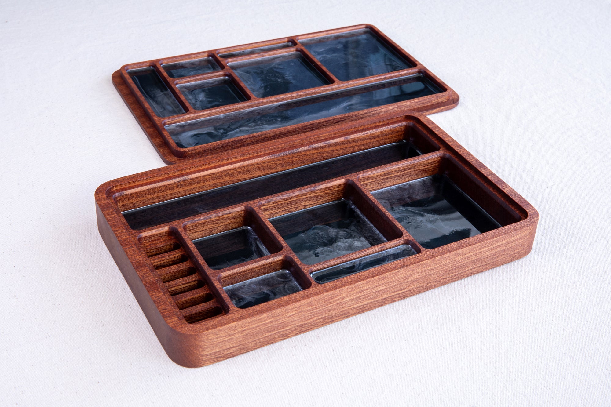 The Divina Four Box Set, Sapele
